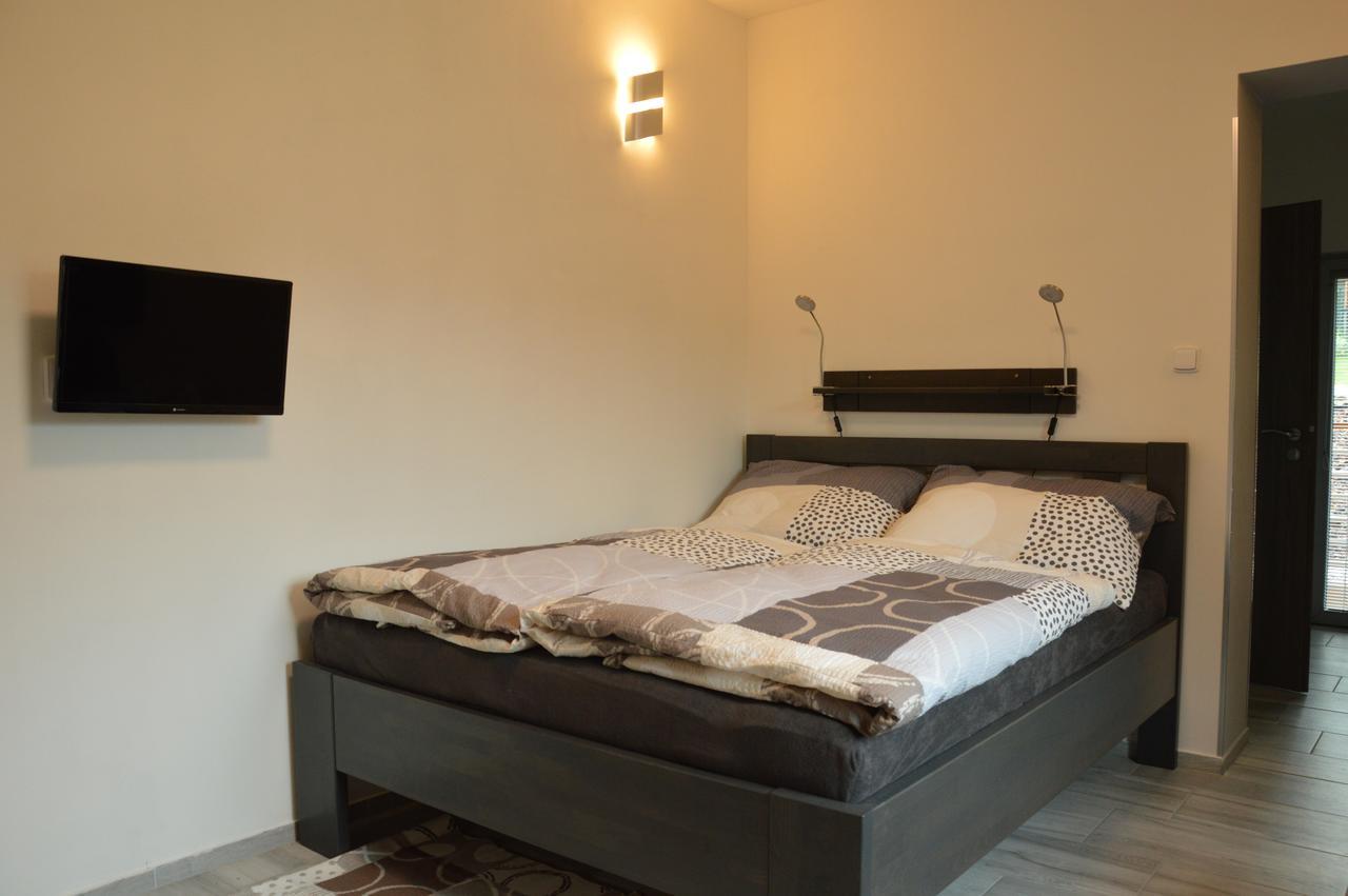 Apartmany Polevsko エクステリア 写真