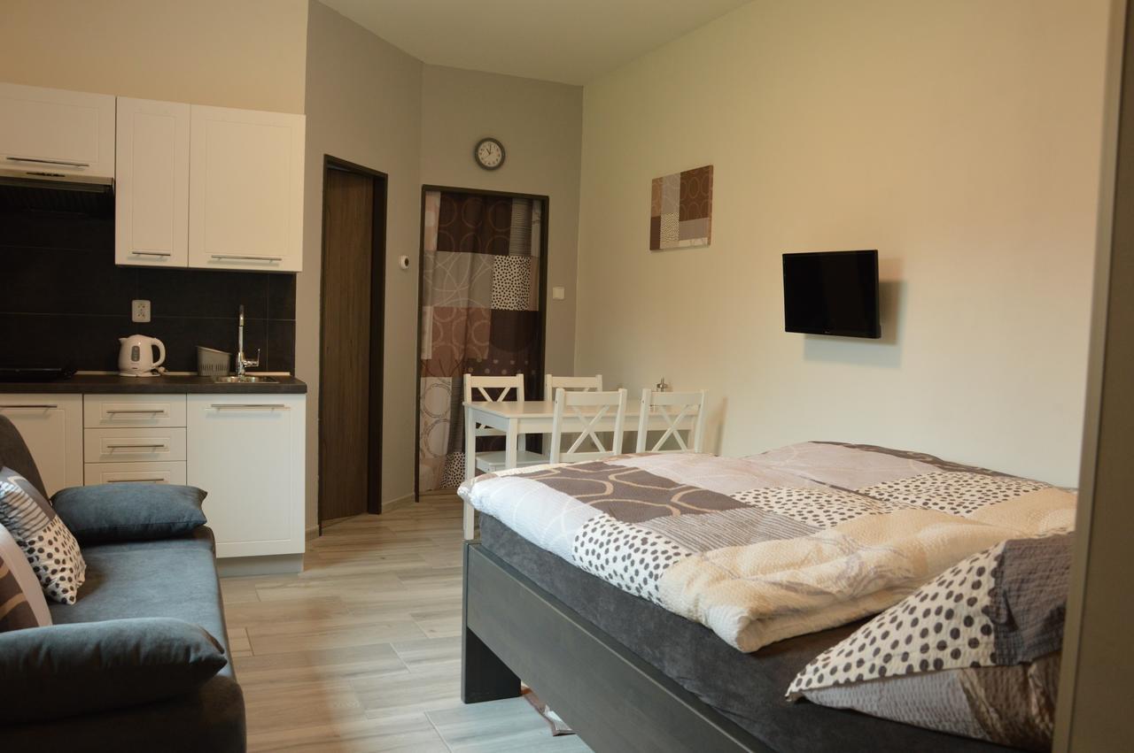Apartmany Polevsko エクステリア 写真